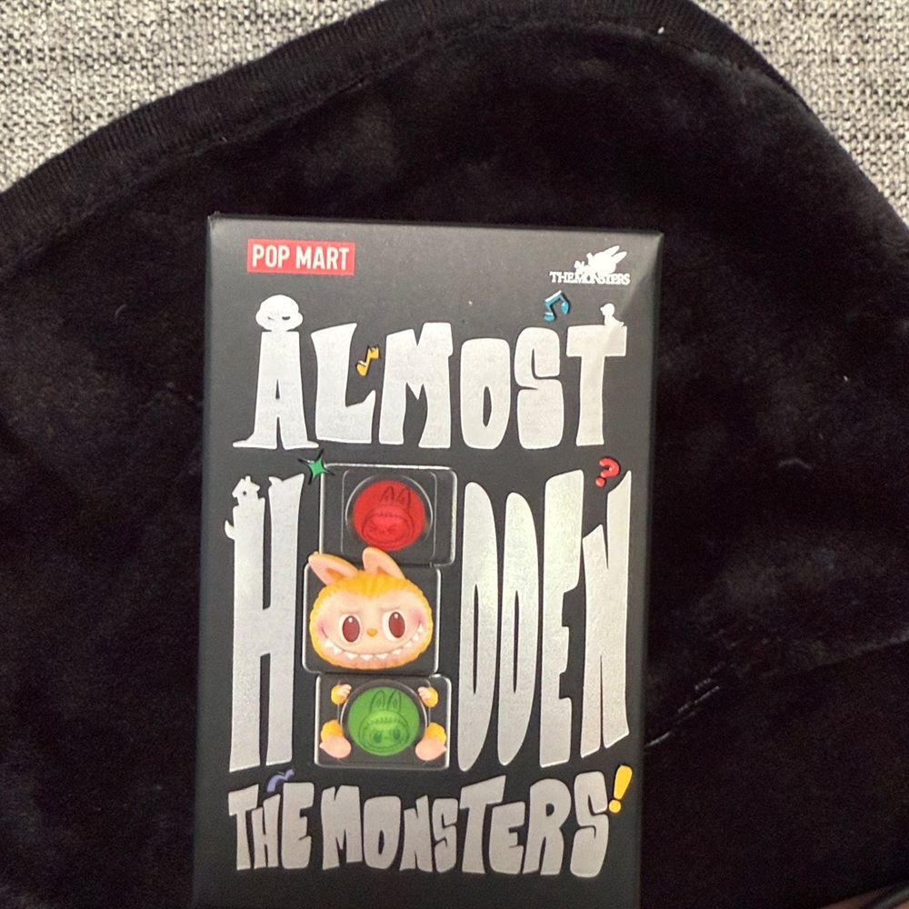 NEW IN BOX POP MART The Monsters Almost Hidden Series - Confirmed Traffic Light
